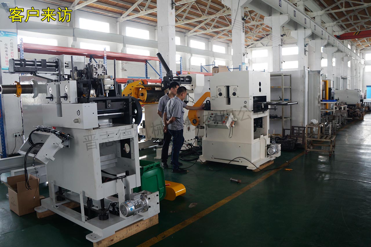 汽車(chē)零部件送料機(jī),汽車(chē)零件送料機(jī)