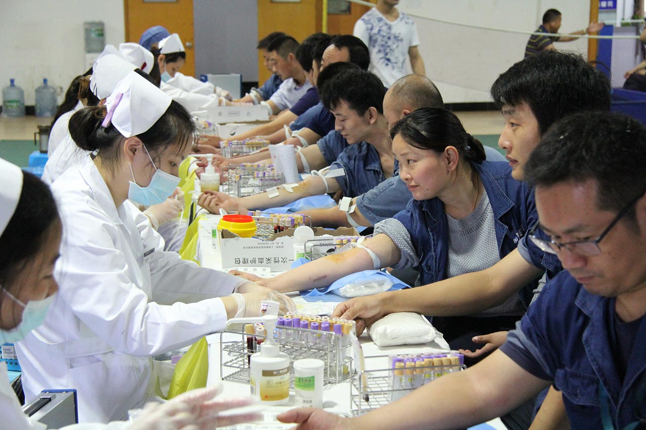 企業(yè)愛(ài)心獻(xiàn)血,送料機(jī)廠(chǎng)愛(ài)心獻(xiàn)血
