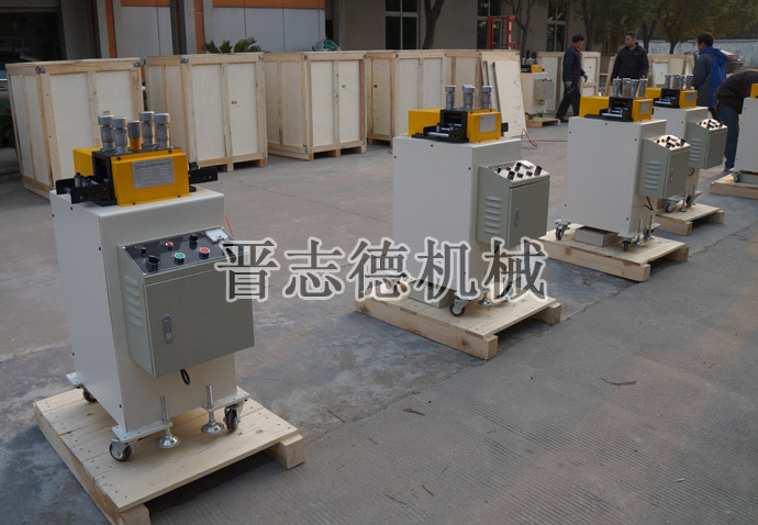 送料機(jī)、整平機(jī)出口